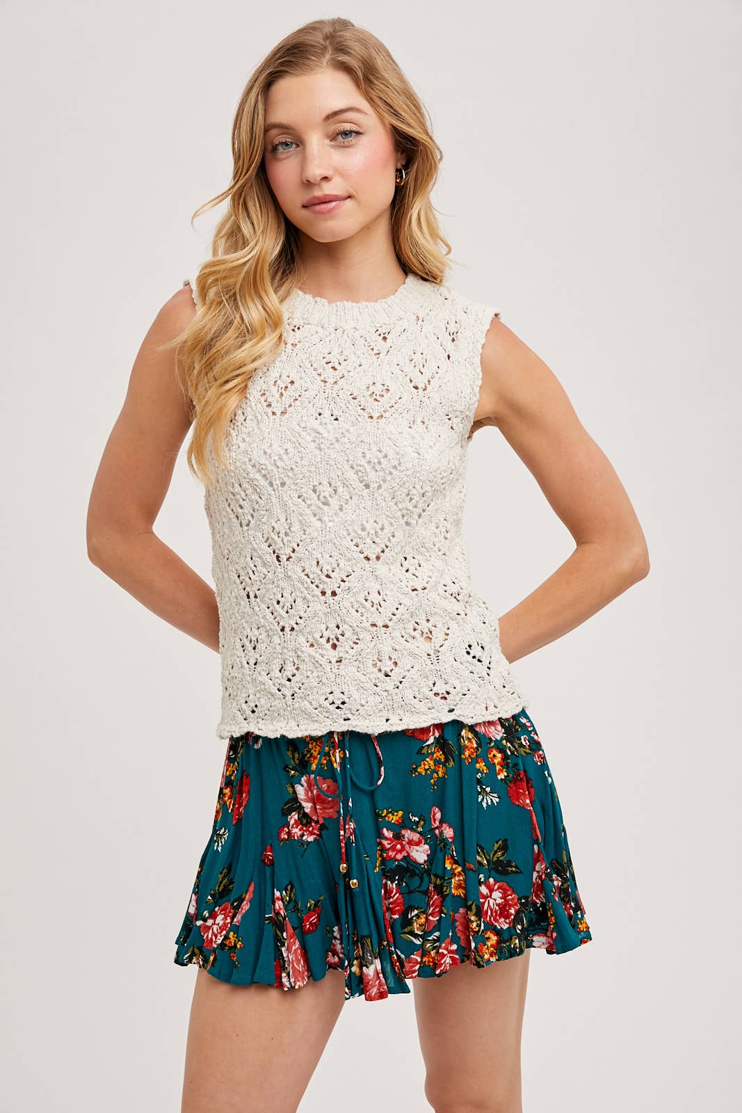 Round Neck Knit Top