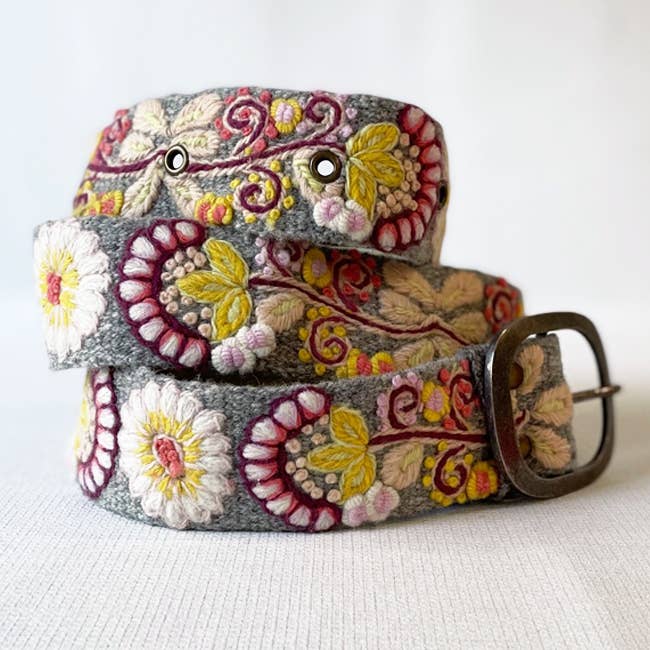 Heather Gray Floral Embroidered Wool Belt