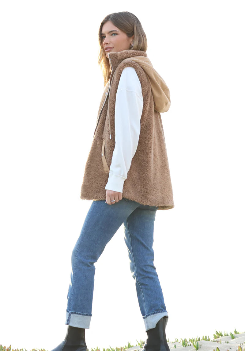 Weekend Sherpa Vest by Dylan