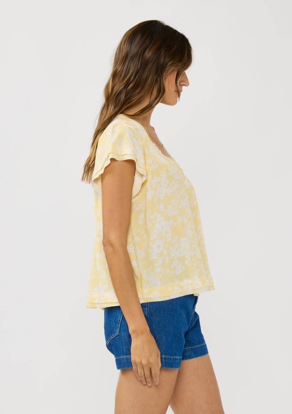 Tami Flutter Sleeve Top