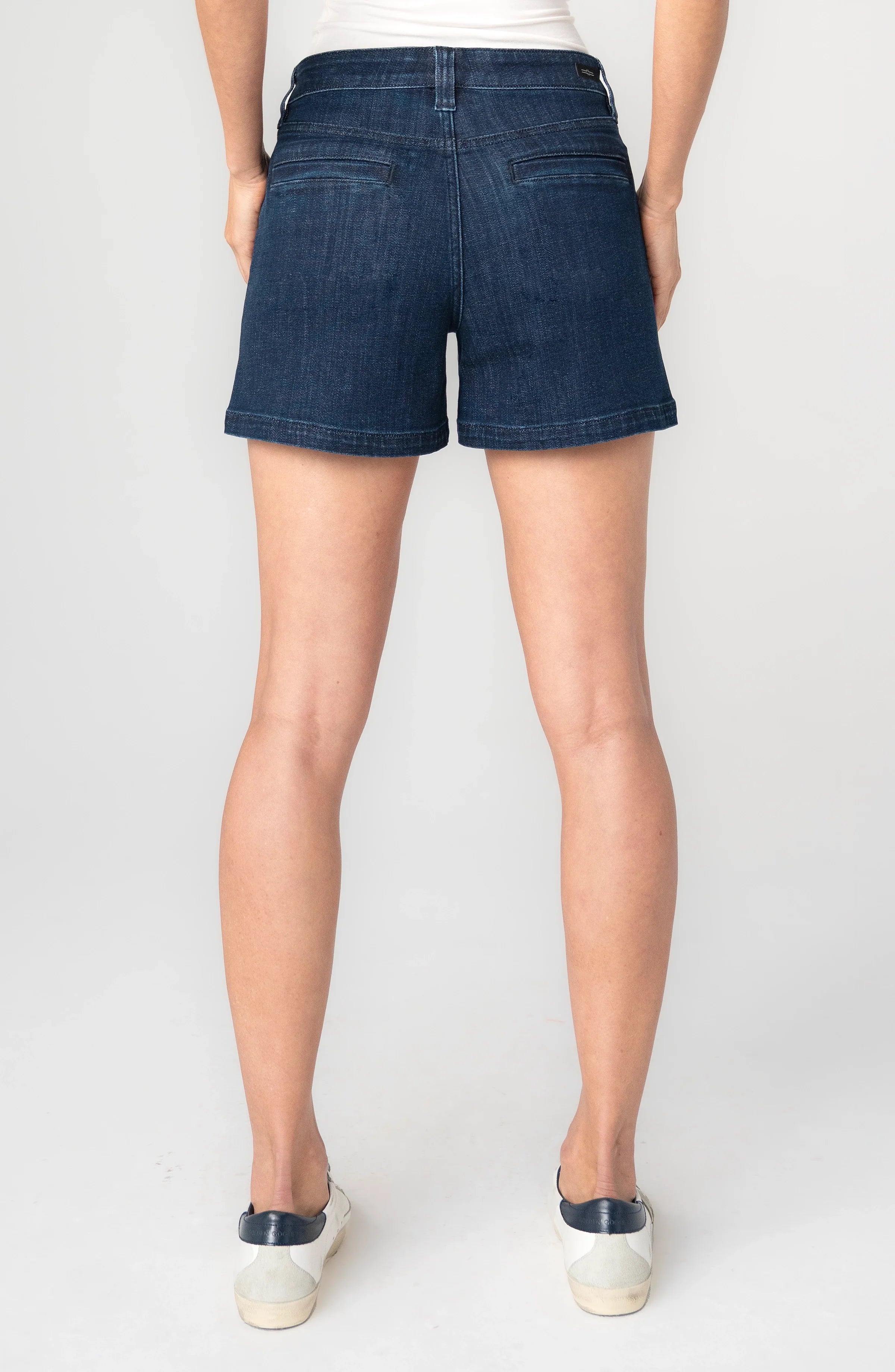 Vintage Short With Flap Front Pockets