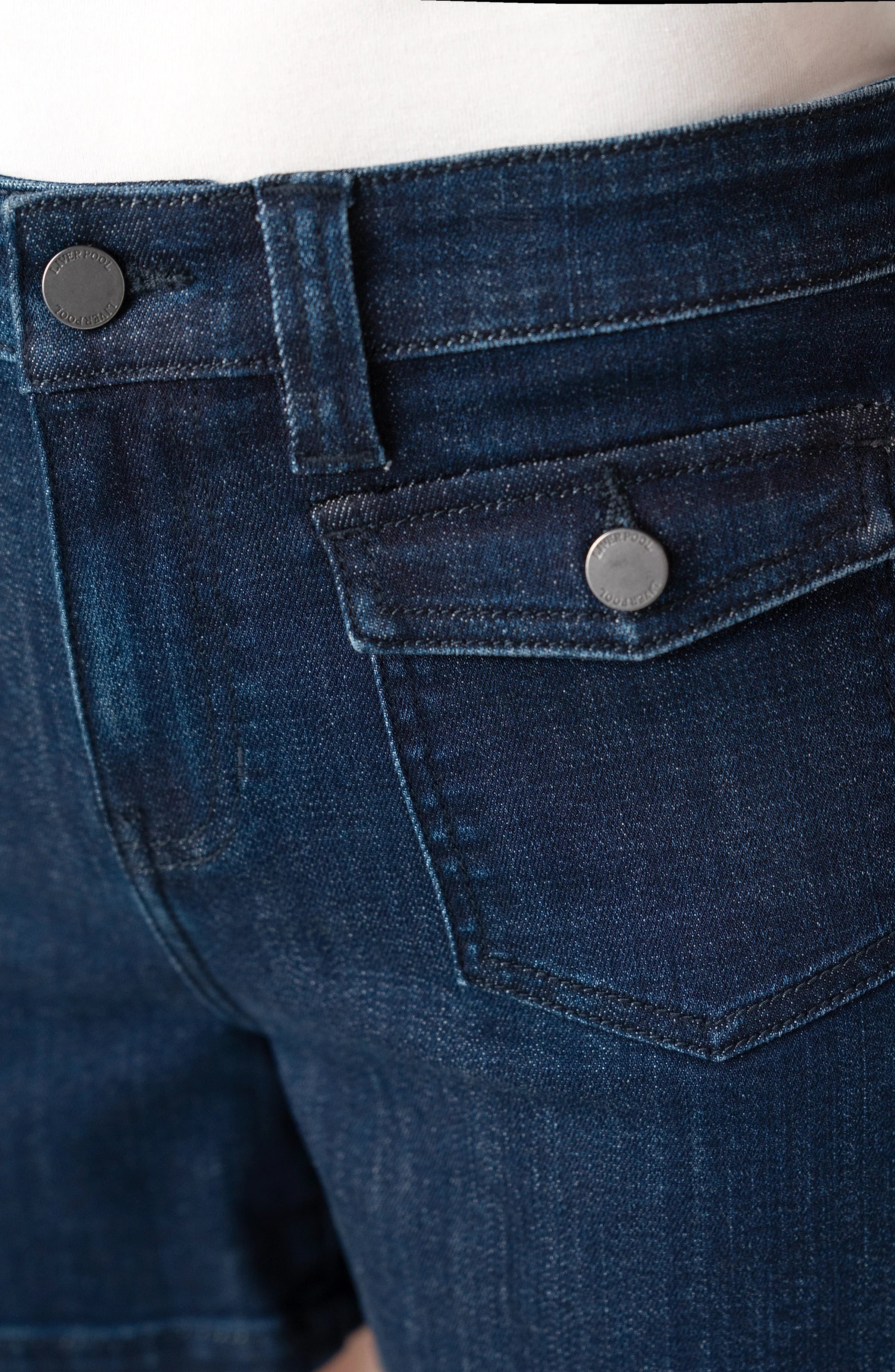 Vintage Short With Flap Front Pockets