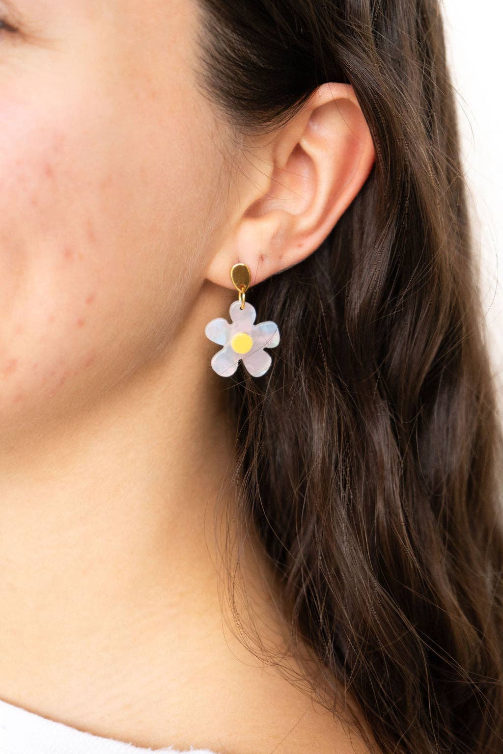 Dainty Daisy Earrings // Jewelry, Gift, Flower