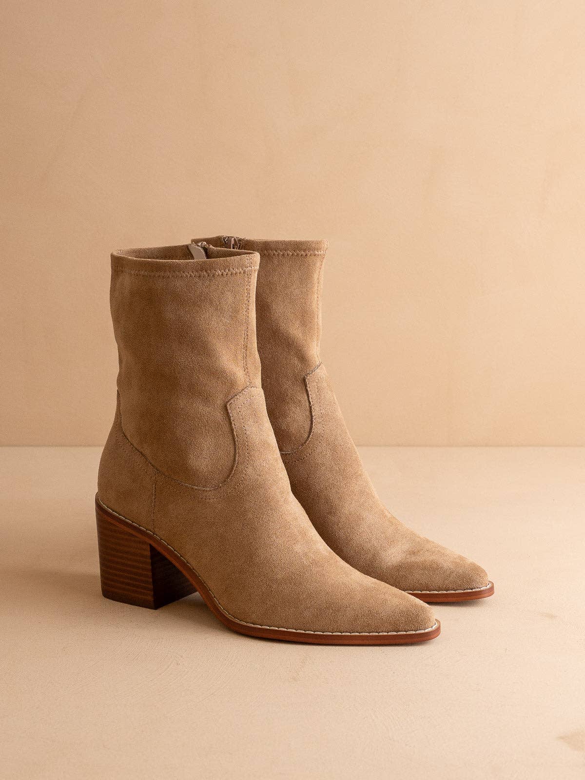 The Vienna | Latte Sleek ankle hugging bootie