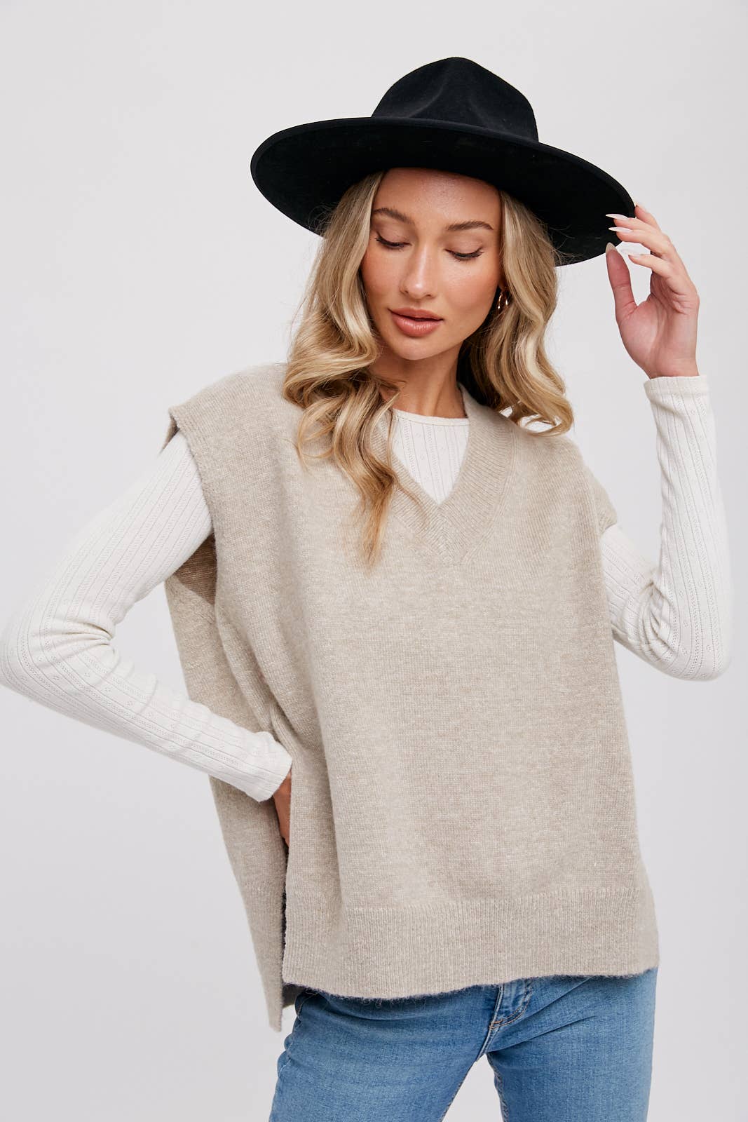 OVERSIZED KNIT VEST